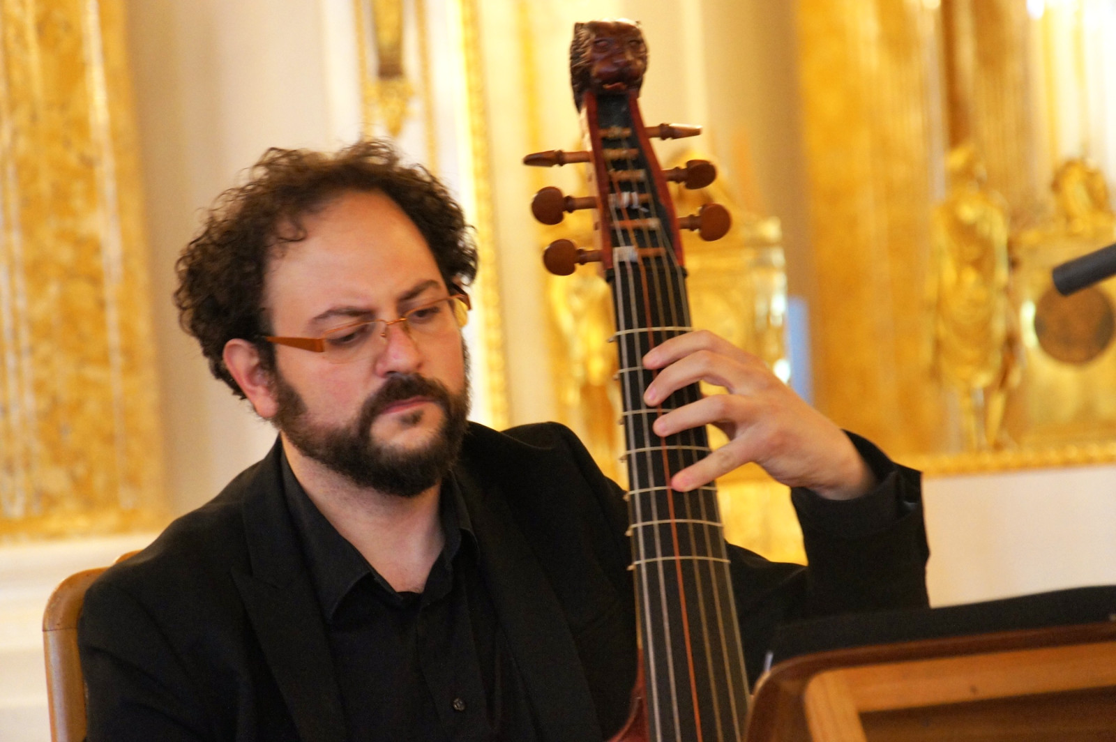 Rami Alqhai. Concierto en el Festival Music Encounters de Varsovia Rami Alqhai. Concierto en el Festival Music Encounters de Varsovia